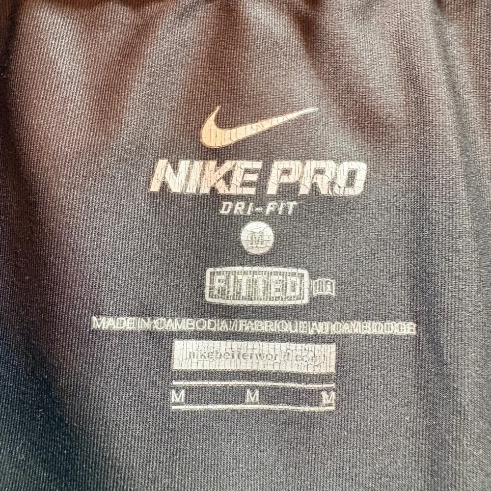 Nike Pro Dri-FIT Leggings Womens‎ Medium Grey Black Wave Crop Training Tights